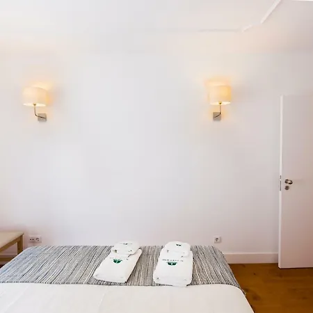 The Lisbonary Lisbona