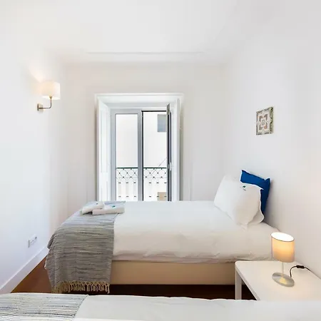 The Lisbonary Lisbona